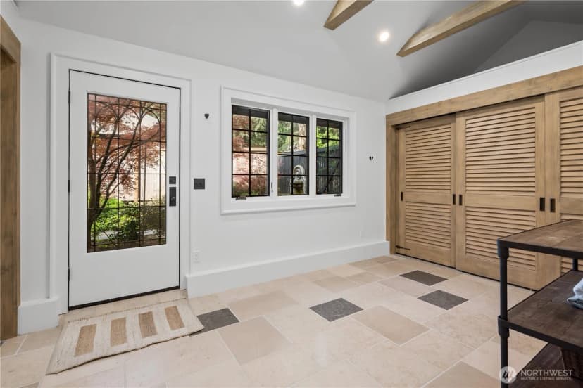 Property photo for 11726 Ne 41st Street, Kirkland photo 19