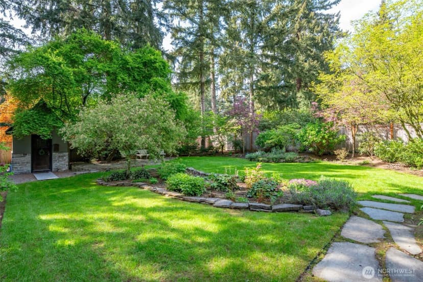 Property photo for 11726 Ne 41st Street, Kirkland photo 5