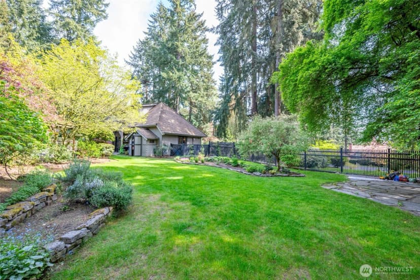 Property photo for 11726 Ne 41st Street, Kirkland photo 40