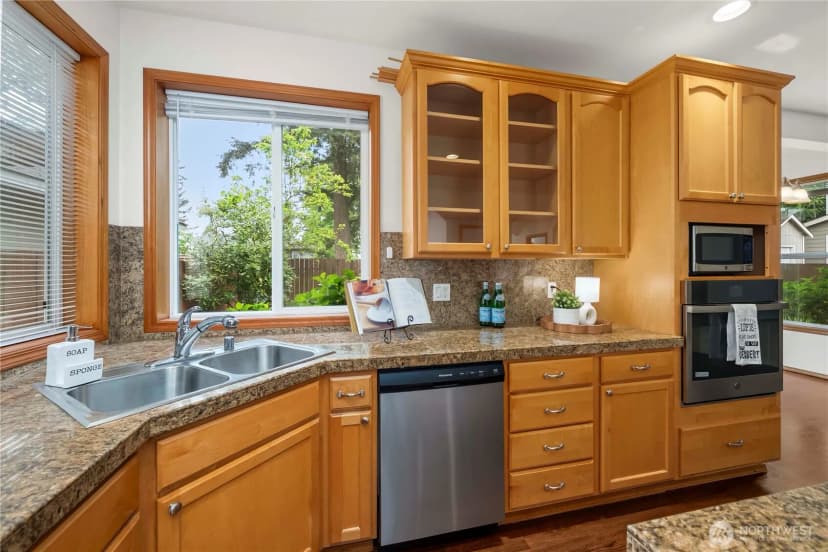 Property photo for 27116 117th Place Se, Kent photo 8