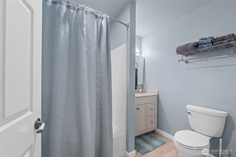 Property photo for 172 Greggs Court, Newport photo 13