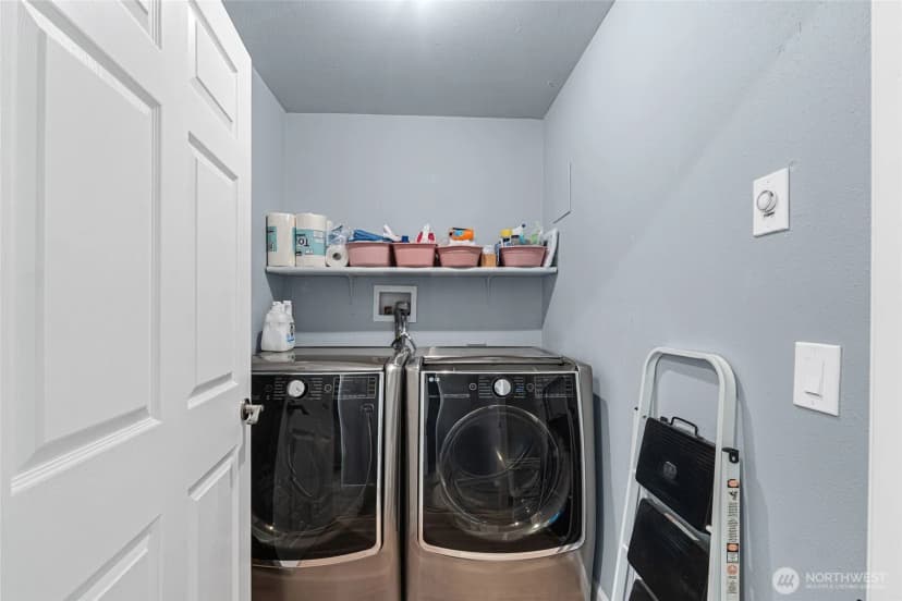 Property photo for 172 Greggs Court, Newport photo 15