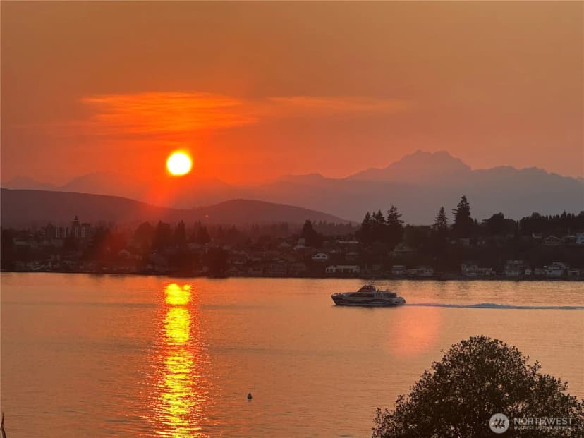 Property photo for 4652 E Hillcrest Drive, Port Orchard photo 39