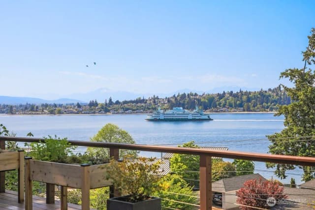 Property photo for 4652 E Hillcrest Drive, Port Orchard