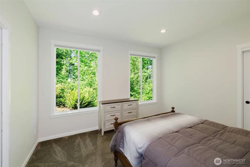 Property photo for 4652 E Hillcrest Drive, Port Orchard photo 19