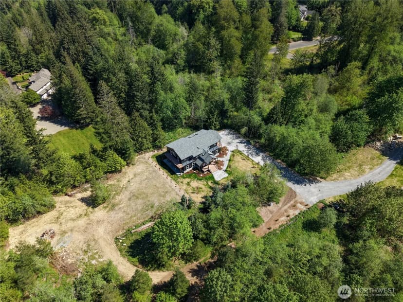 Property photo for 23420 253rd Avenue Se, Maple Valley photo 38