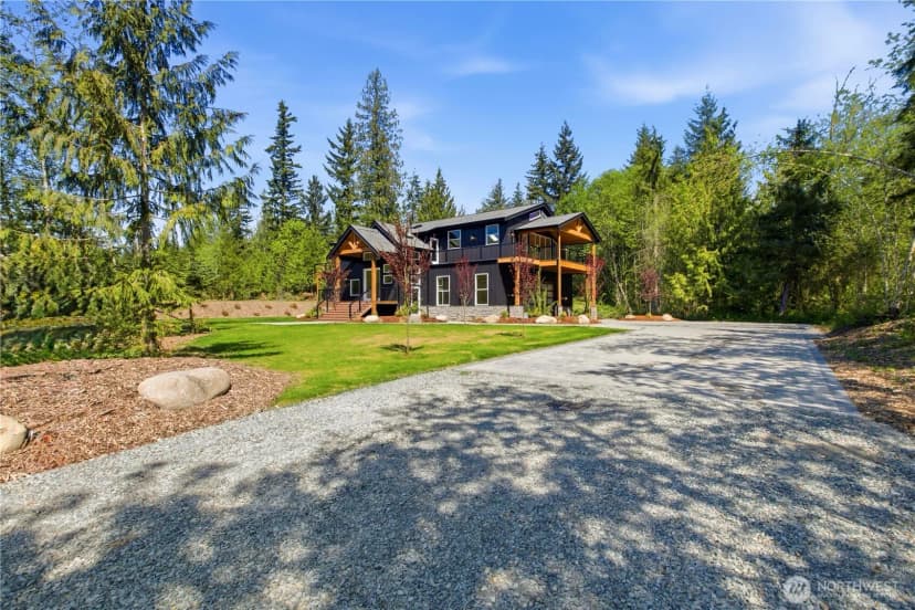 Property photo for 23420 253rd Avenue Se, Maple Valley photo 2