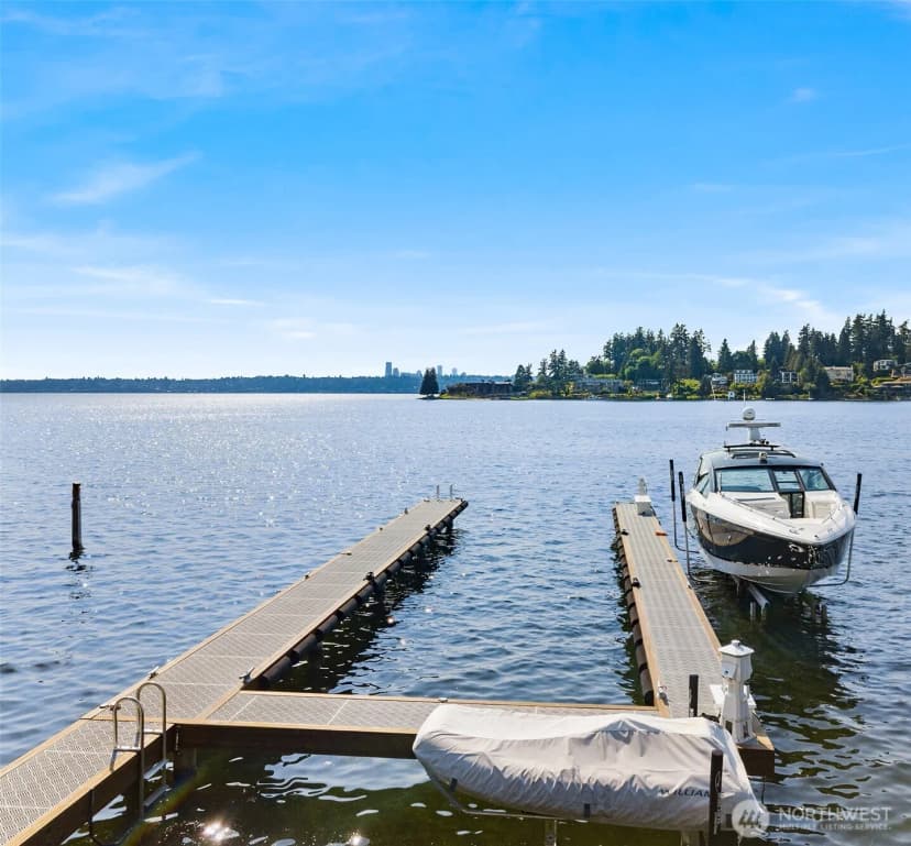 Property photo for 9205 Se Shoreland Drive, Bellevue photo 29