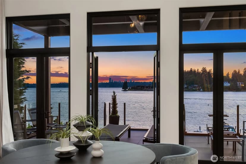 Property photo for 9205 Se Shoreland Drive, Bellevue photo 6