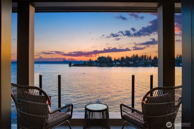 Property photo for 9205 Se Shoreland Drive, Bellevue photo 19