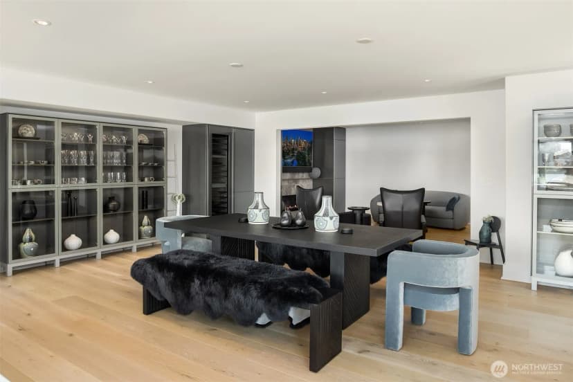 Property photo for 9205 Se Shoreland Drive, Bellevue photo 12