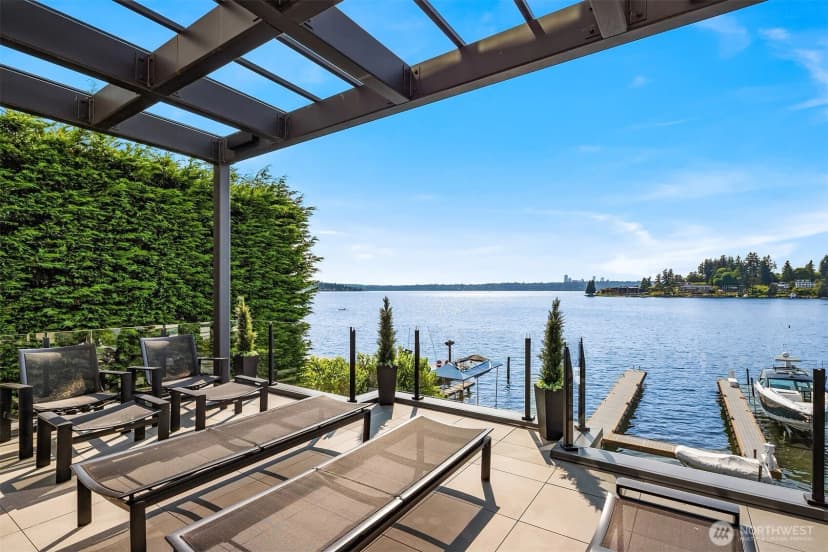 Property photo for 9205 Se Shoreland Drive, Bellevue photo 13