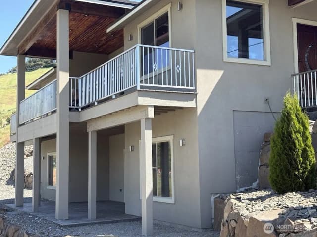 Property photo for 1515 American Fruit Road, Wenatchee photo 2