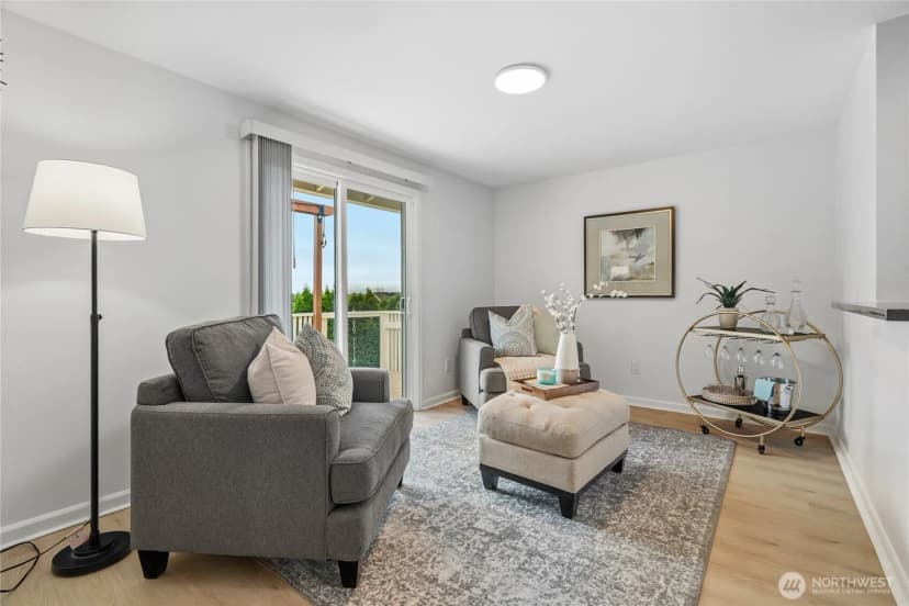 Property photo for 2017 Jones Circle Se, Renton photo 17