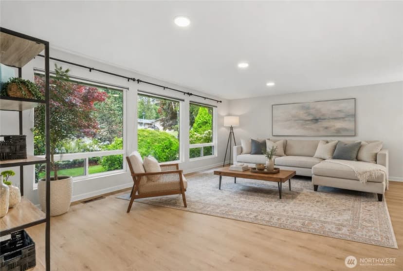 Property photo for 2017 Jones Circle Se, Renton photo 6