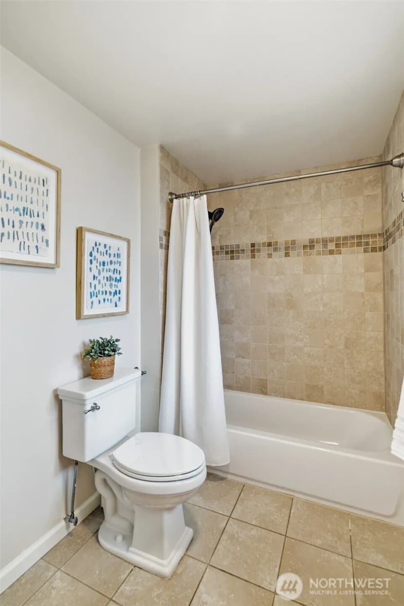 Property photo for 2017 Jones Circle Se, Renton photo 24