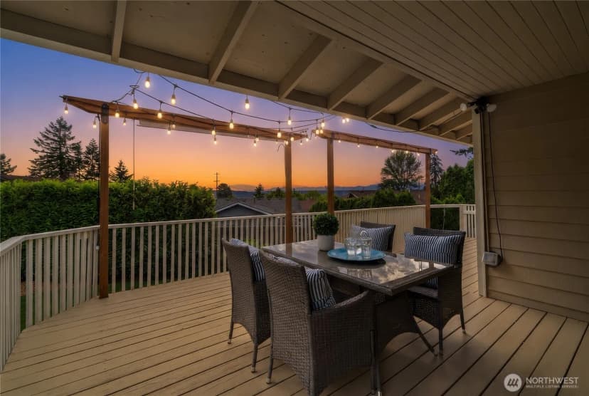Property photo for 2017 Jones Circle Se, Renton photo 31