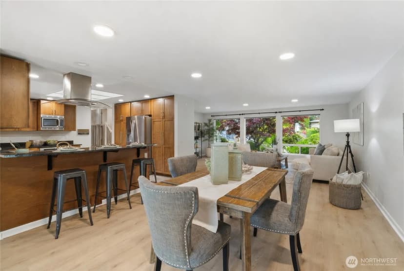 Property photo for 2017 Jones Circle Se, Renton photo 8