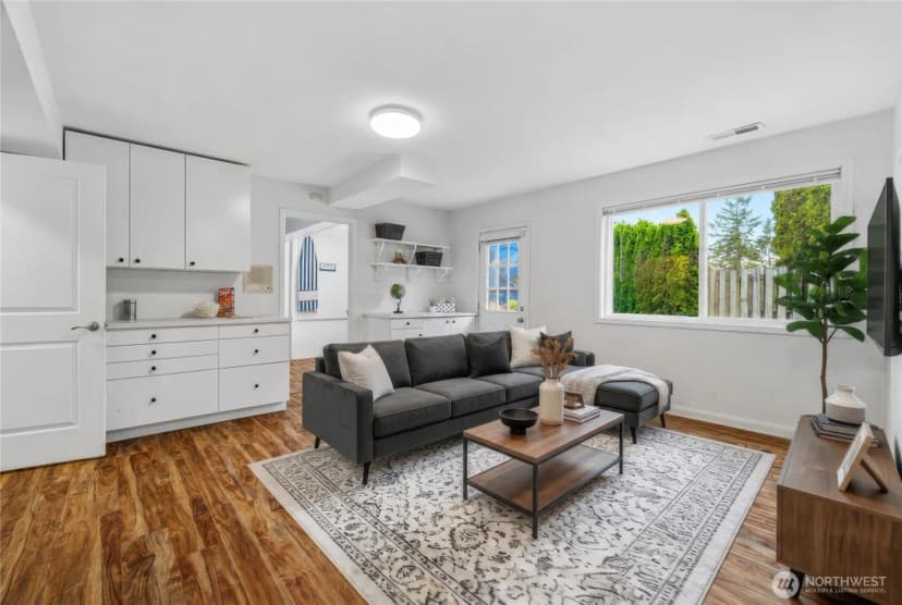 Property photo for 2017 Jones Circle Se, Renton photo 28