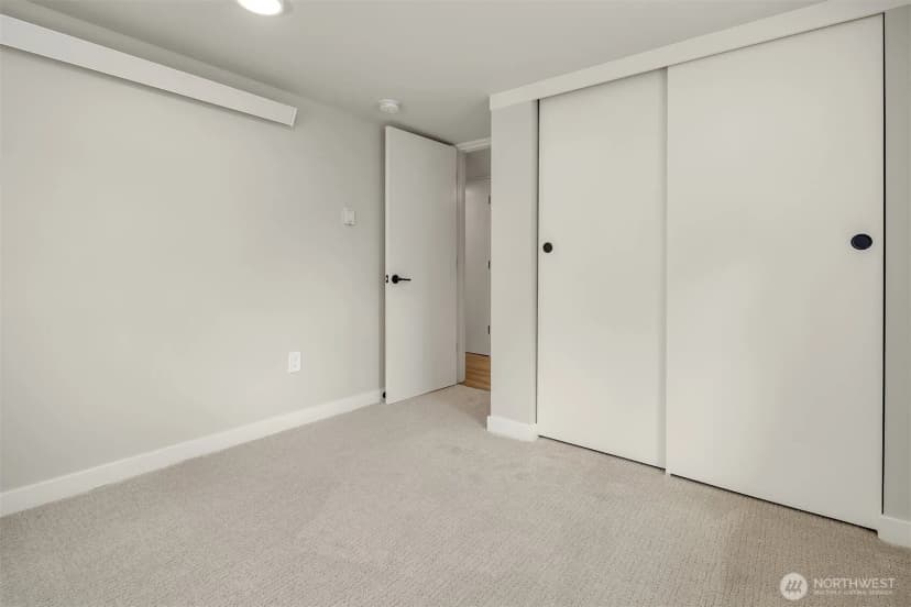 Property photo for 2302 E Pike St, Seattle photo 20