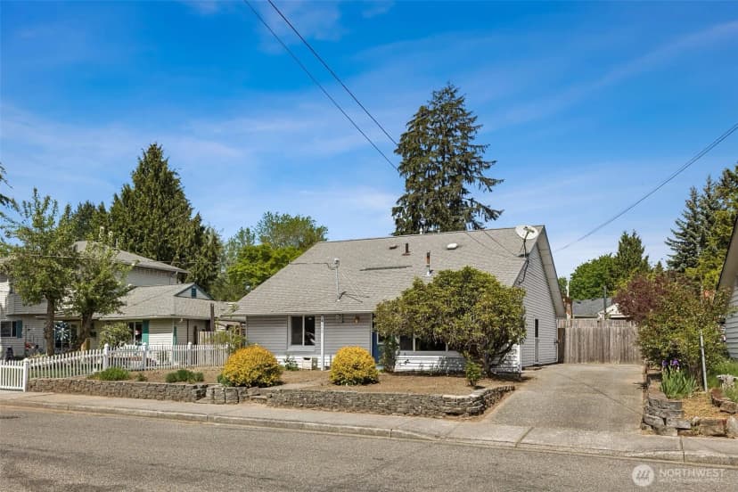 Property photo for 4905 234th St. Sw, Mountlake Terrace