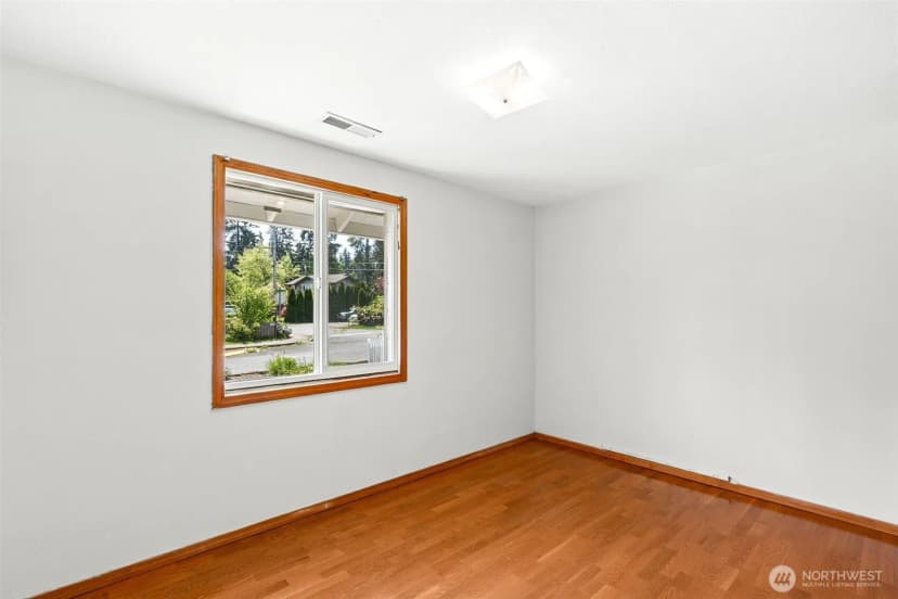 Property photo for 4905 234th St. Sw, Mountlake Terrace photo 6