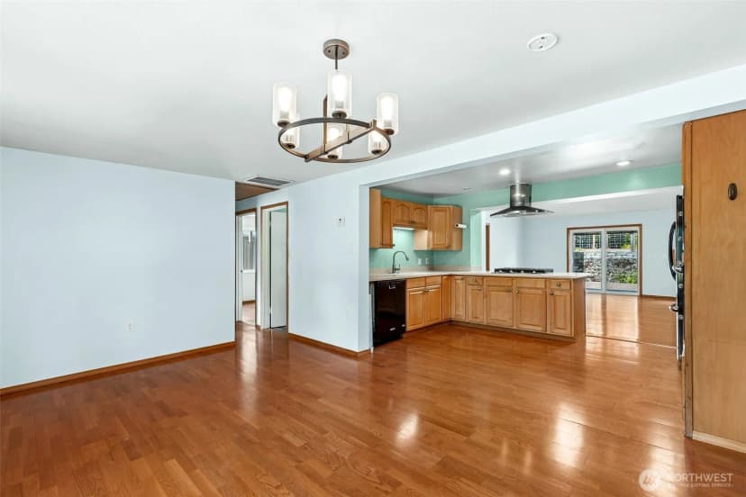Property photo for 4905 234th St. Sw, Mountlake Terrace photo 4