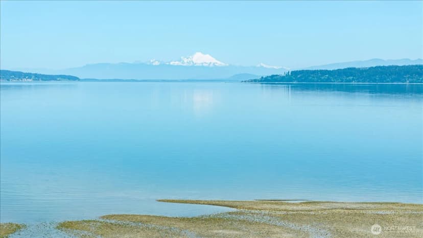 Property photo for 281 Harrington Road, Coupeville photo 2