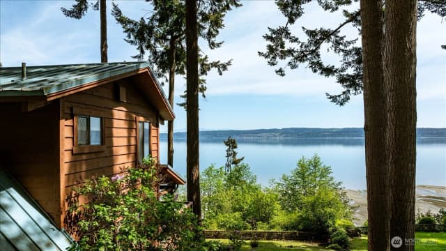 Property photo for 281 Harrington Road, Coupeville photo 5