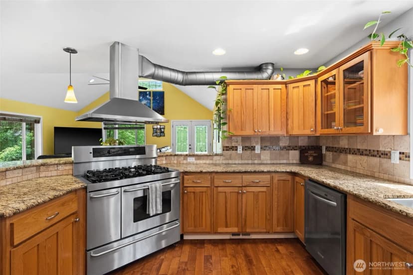 Property photo for 4443 Boston Harbor Road Ne, Olympia photo 6