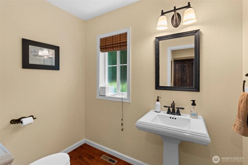Property photo for 4443 Boston Harbor Road Ne, Olympia photo 14