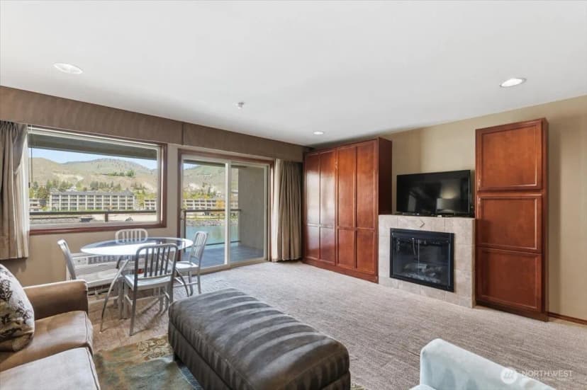 Property photo for 332 W Woodin Avenue #643, Chelan photo 10