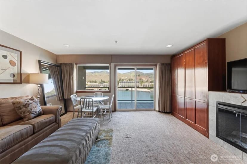 Property photo for 332 W Woodin Avenue #643, Chelan photo 20