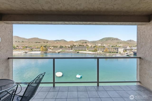 Property photo for 332 W Woodin Avenue #643, Chelan photo 4
