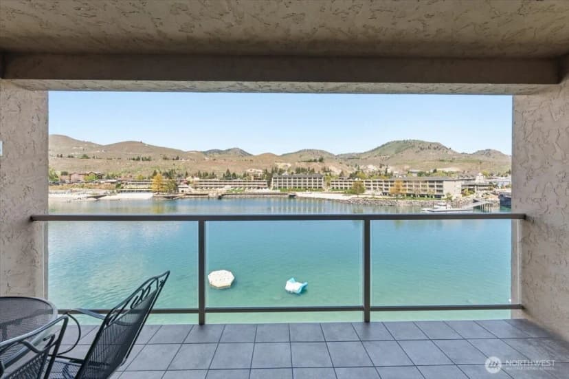 Property photo for 332 W Woodin Avenue #643, Chelan photo 4