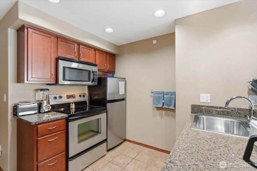 Property photo for 332 W Woodin Avenue #643, Chelan photo 15