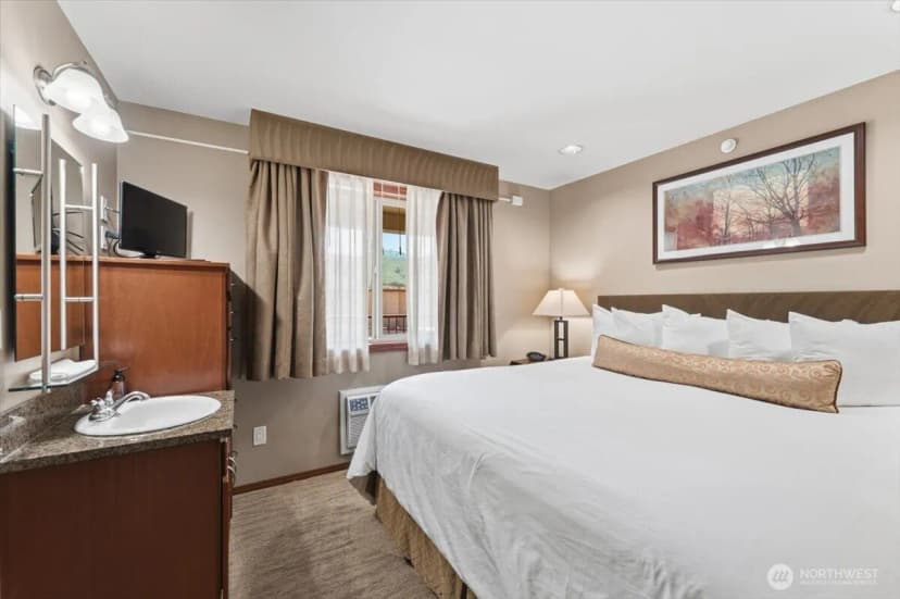 Property photo for 332 W Woodin Avenue #643, Chelan photo 22