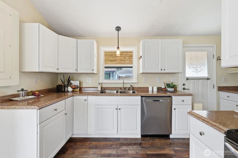 Property photo for 2224 Chestnut Street, Everett photo 12