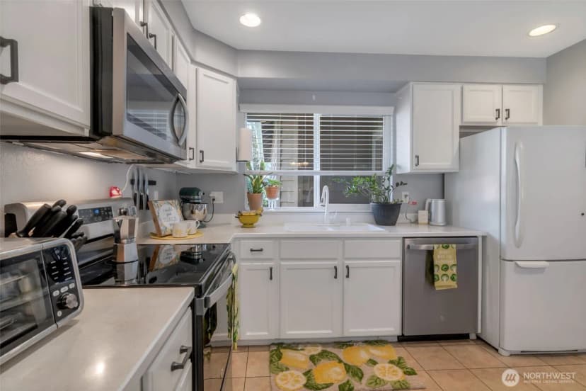 Property photo for 5802 14th Drive W #b, Everett photo 4