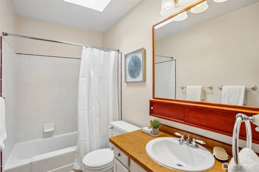Property photo for 8008 S 122nd Street, Seattle photo 26