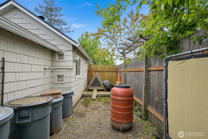 Property photo for 1210 Logan Street, Bellingham photo 28