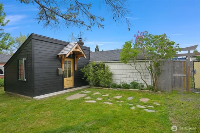 Property photo for 1210 Logan Street, Bellingham