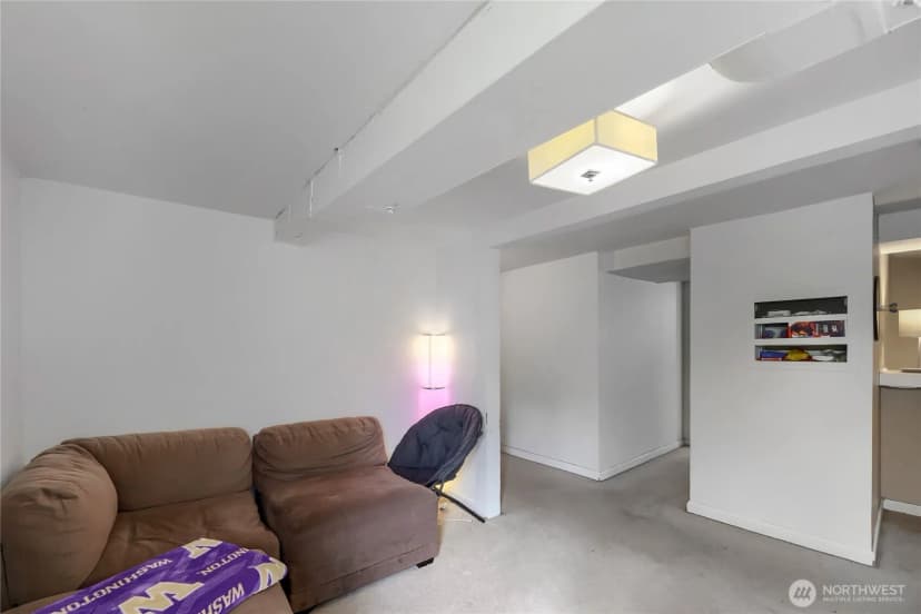 Property photo for 5755 25th Avenue Ne, Seattle photo 23
