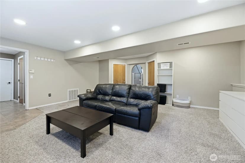 Property photo for 13116 202 Street Ct E, Graham photo 28