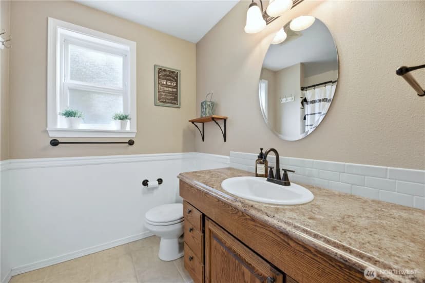 Property photo for 13116 202 Street Ct E, Graham photo 18