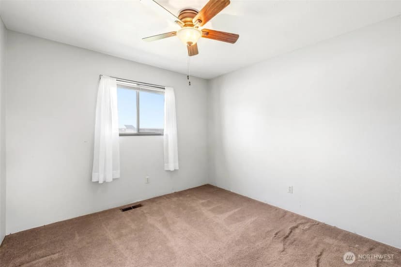 Property photo for 416 H St Sw, Quincy photo 16