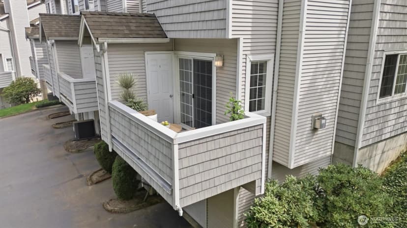 Property photo for 601 12th Avenue Nw #d4, Issaquah photo 10