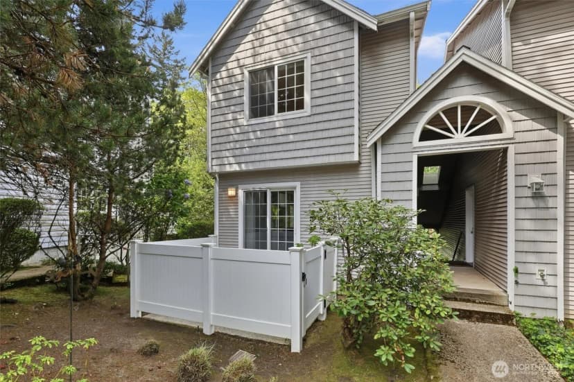 Property photo for 601 12th Avenue Nw #d4, Issaquah photo 29