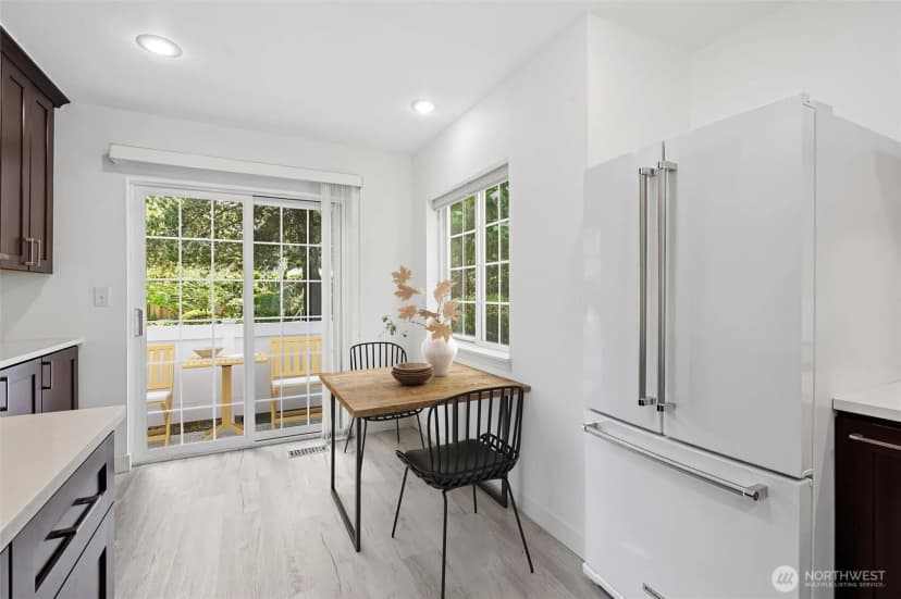 Property photo for 601 12th Avenue Nw #d4, Issaquah photo 18