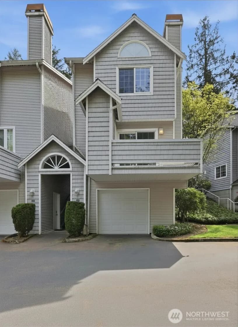 Property photo for 601 12th Avenue Nw #d4, Issaquah photo 2